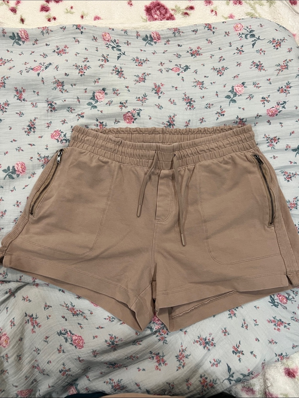 Everyday Casual Drawstring Athletic Shorts in Taupe